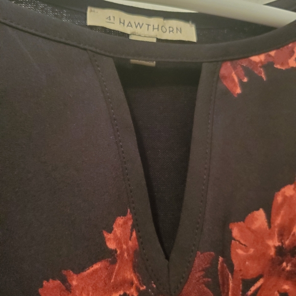 41 Hawthorn Black Floral Blouse - Picture 4 of 6